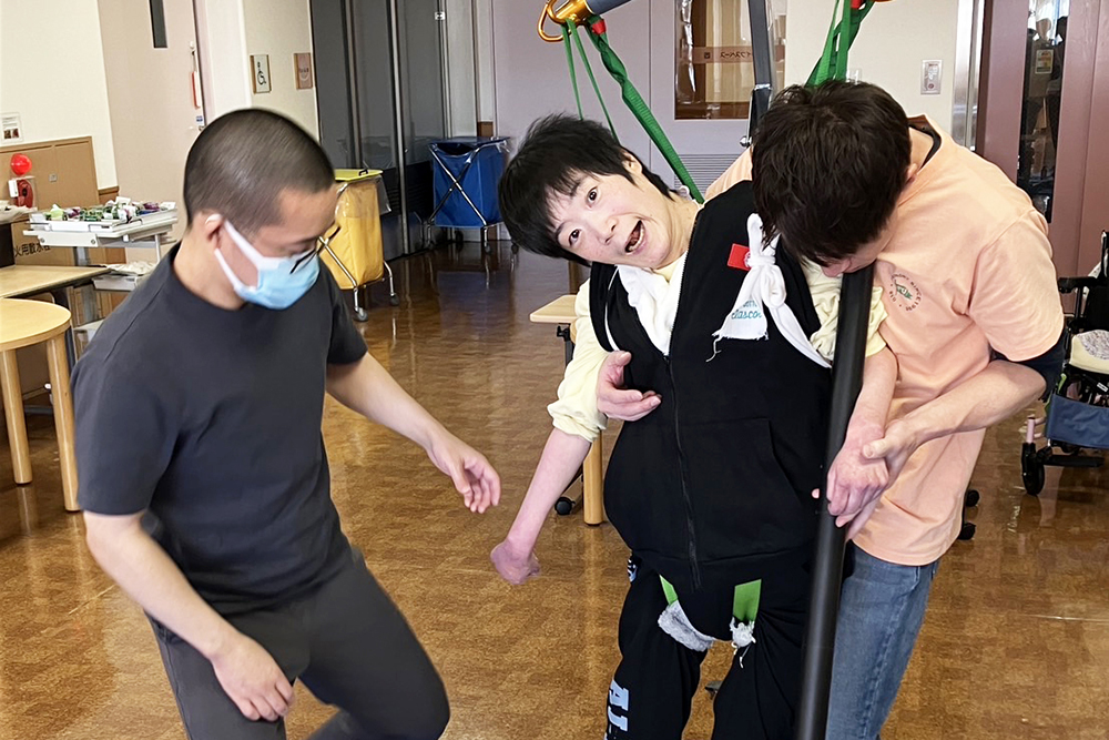 メンバーさんをサポートするリハビリスタッフ2名